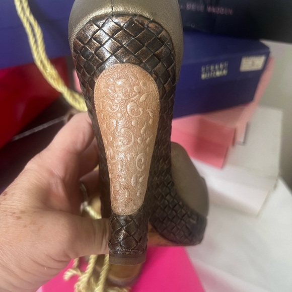 Sz9 Beyoncé’s House of Deréon gold, lace up, platform heels. - Picture 5 of 16